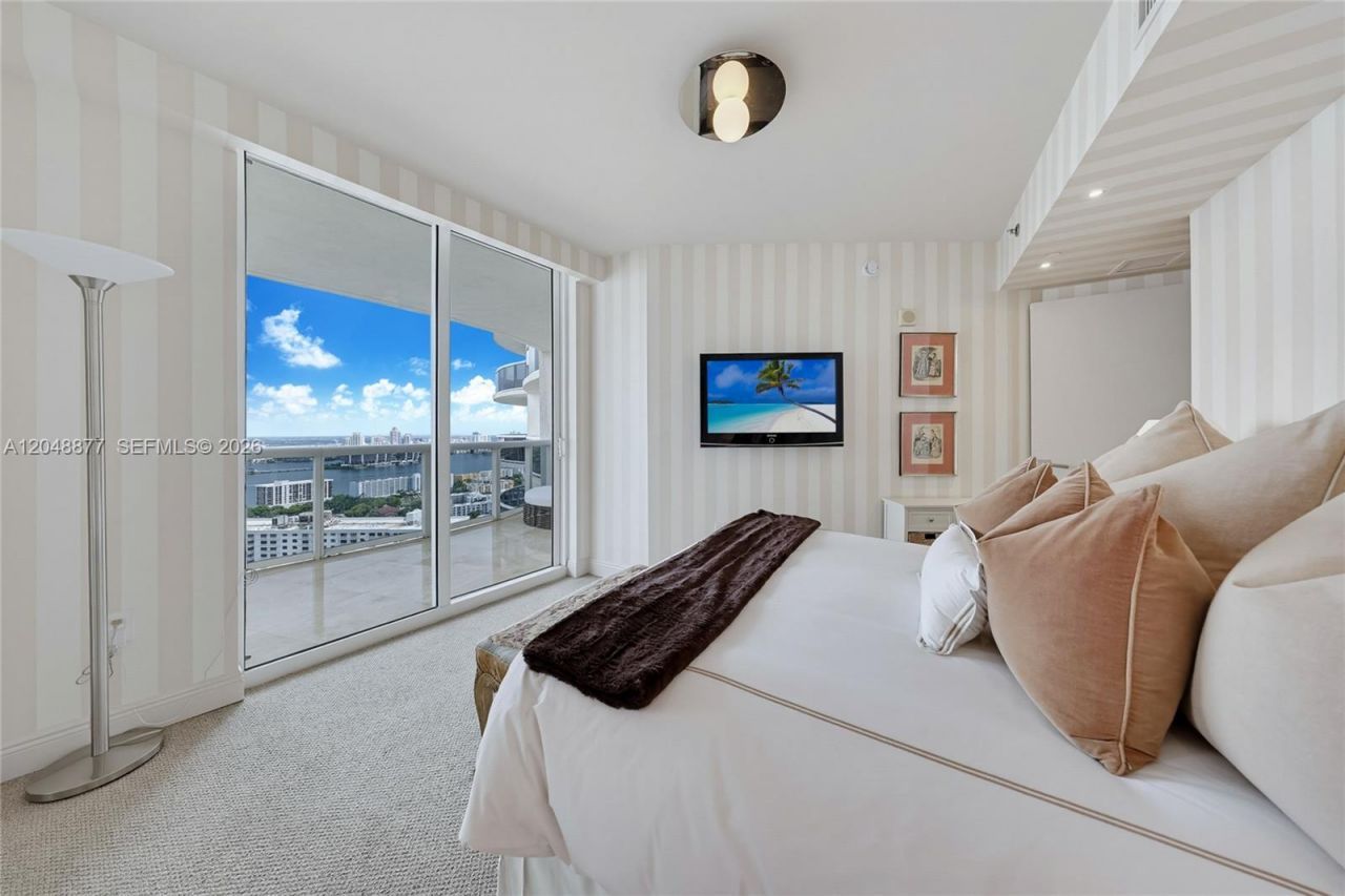 17201 Collins Ave, Unit 3604, Sunny Isles Beach, FL 33160 Photo