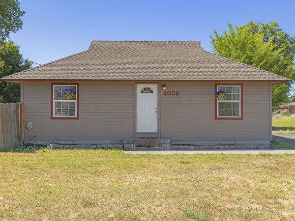4038 Sturdivant Avenue, Klamath Falls, OR 97603
