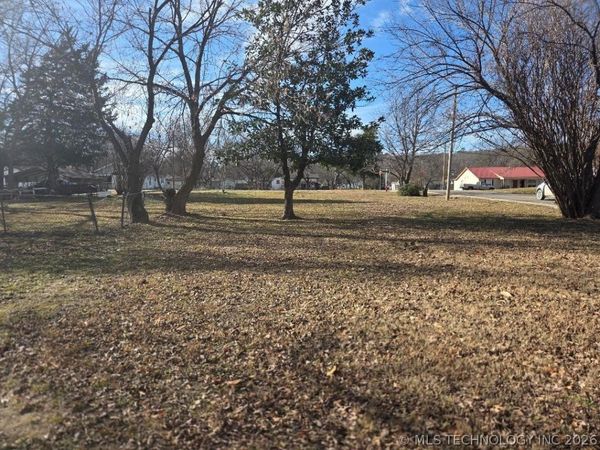 403 W Grand , Eufaula, OK 74432