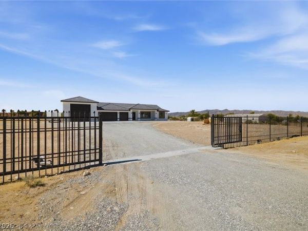 5910 E Kellogg Road, Pahrump, NV 89061