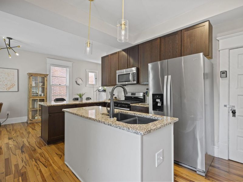 317 Tappan Street, Columbus, OH 43201 Photo 3