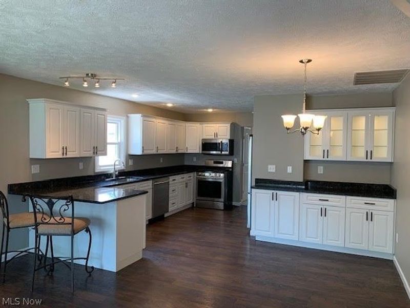 370 E 309th Street, Willowick, OH 44095 Photo 10