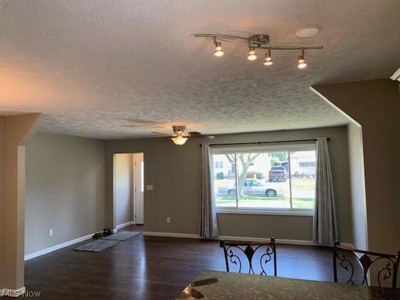 370 E 309th Street, Willowick, OH 44095 Photo 3
