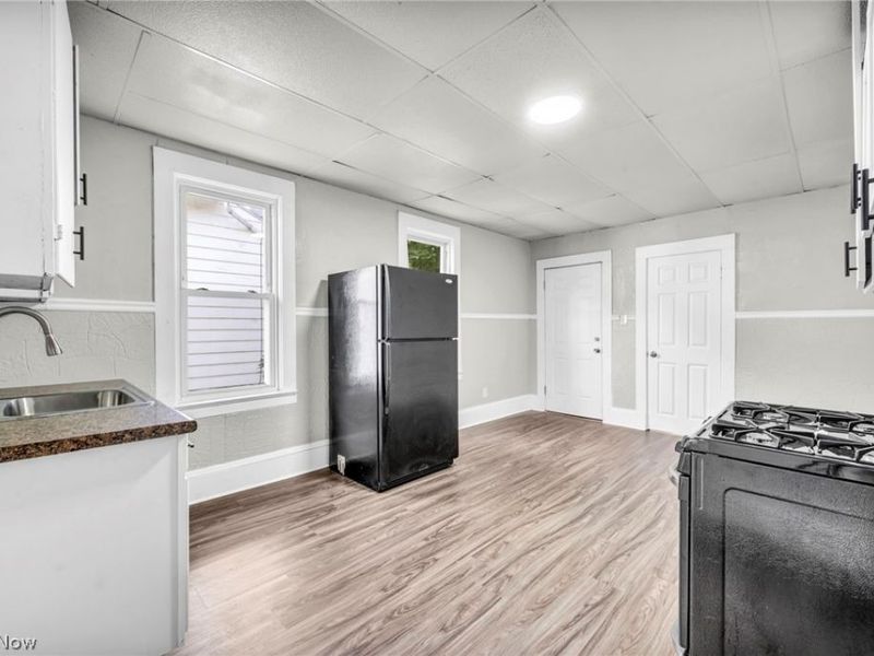 3683 E 54th Street, Cleveland, OH 44105 Photo 16