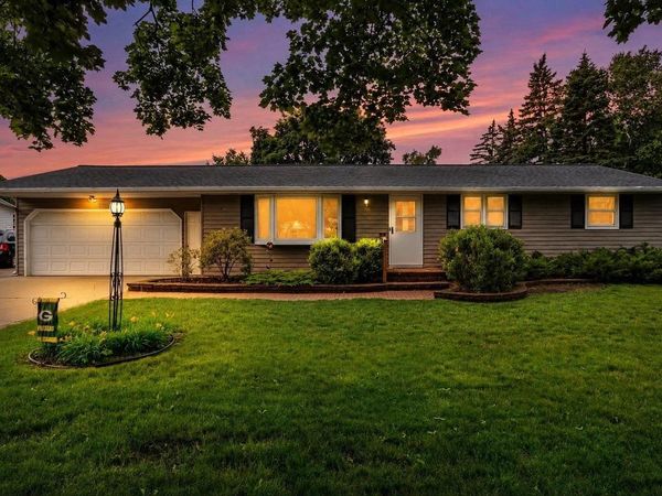 1203 VALLEY VIEW ROAD, Green Bay, WI 54304