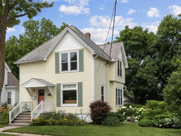 120 E COMMERCIAL STREET, Appleton, WI 54911
