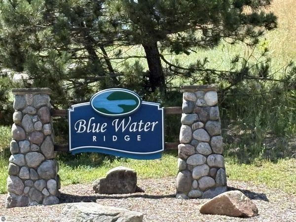 1927 Blue Water Court N, Suttons Bay, MI 49682