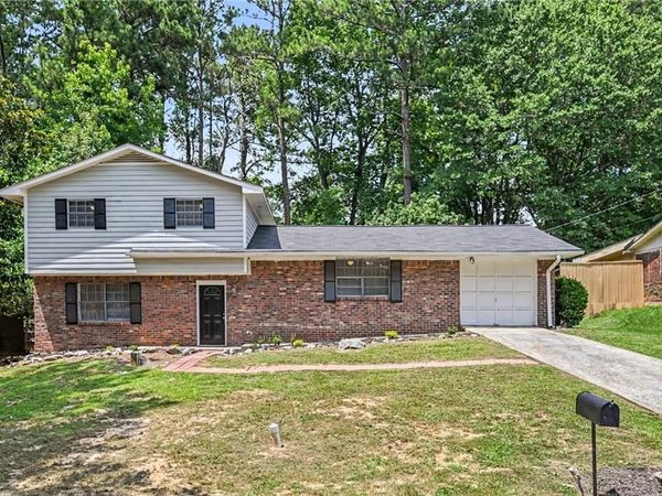 2915 Lajean Drive, College Park, GA 30349