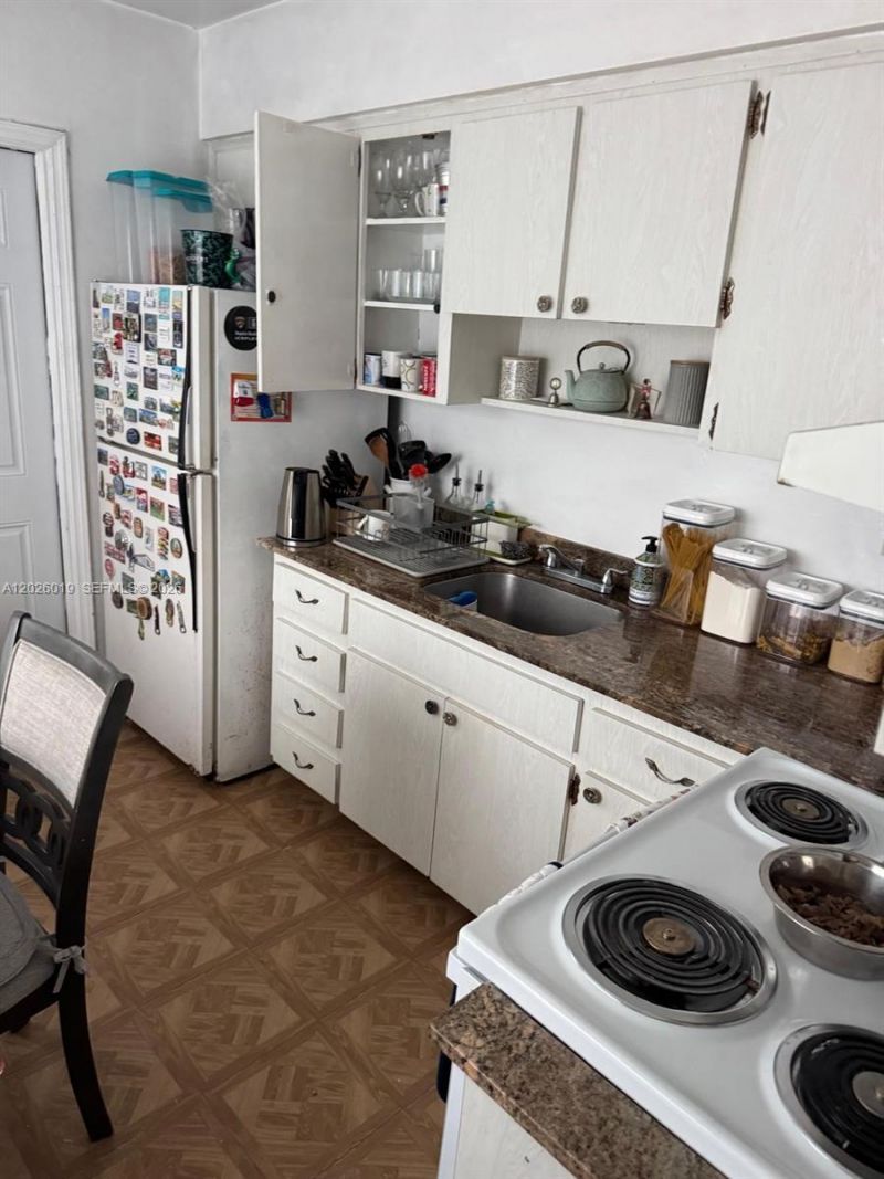 1927/1929 Roosevelt St , Hollywood, FL 33020 Photo