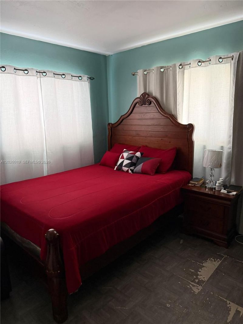 1927/1929 Roosevelt St , Hollywood, FL 33020 Photo