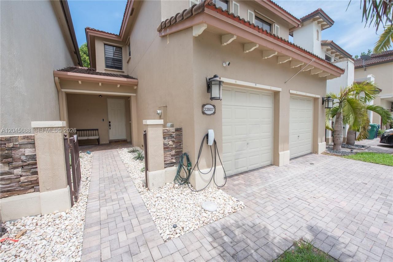 22807 SW 89th Path, Cutler Bay, FL 33190 Photo