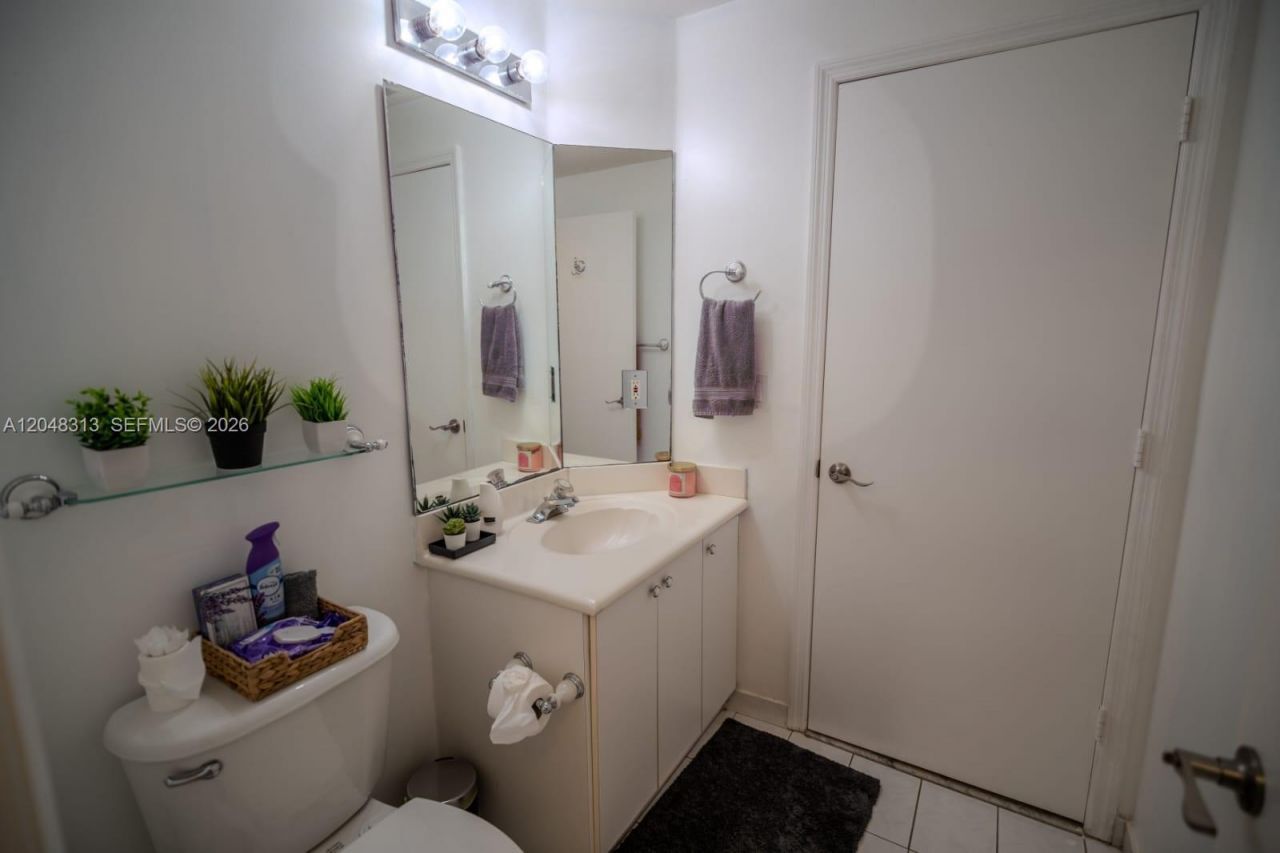 6520 NW 114th Ave, Unit 1626, Doral, FL 33178 Photo