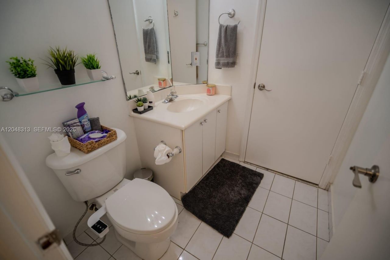 6520 NW 114th Ave, Unit 1626, Doral, FL 33178 Photo
