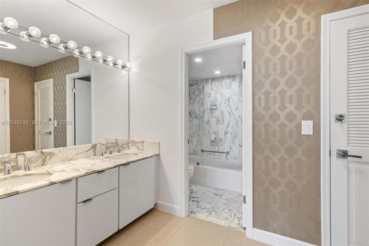 9801 Collins Ave , Unit 11-O, Bal Harbour, FL 33154 Photo