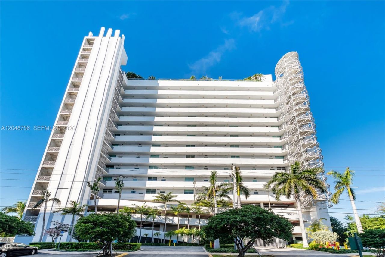 7934 West Dr, Unit 1203, North Bay Village, FL 33141 Photo