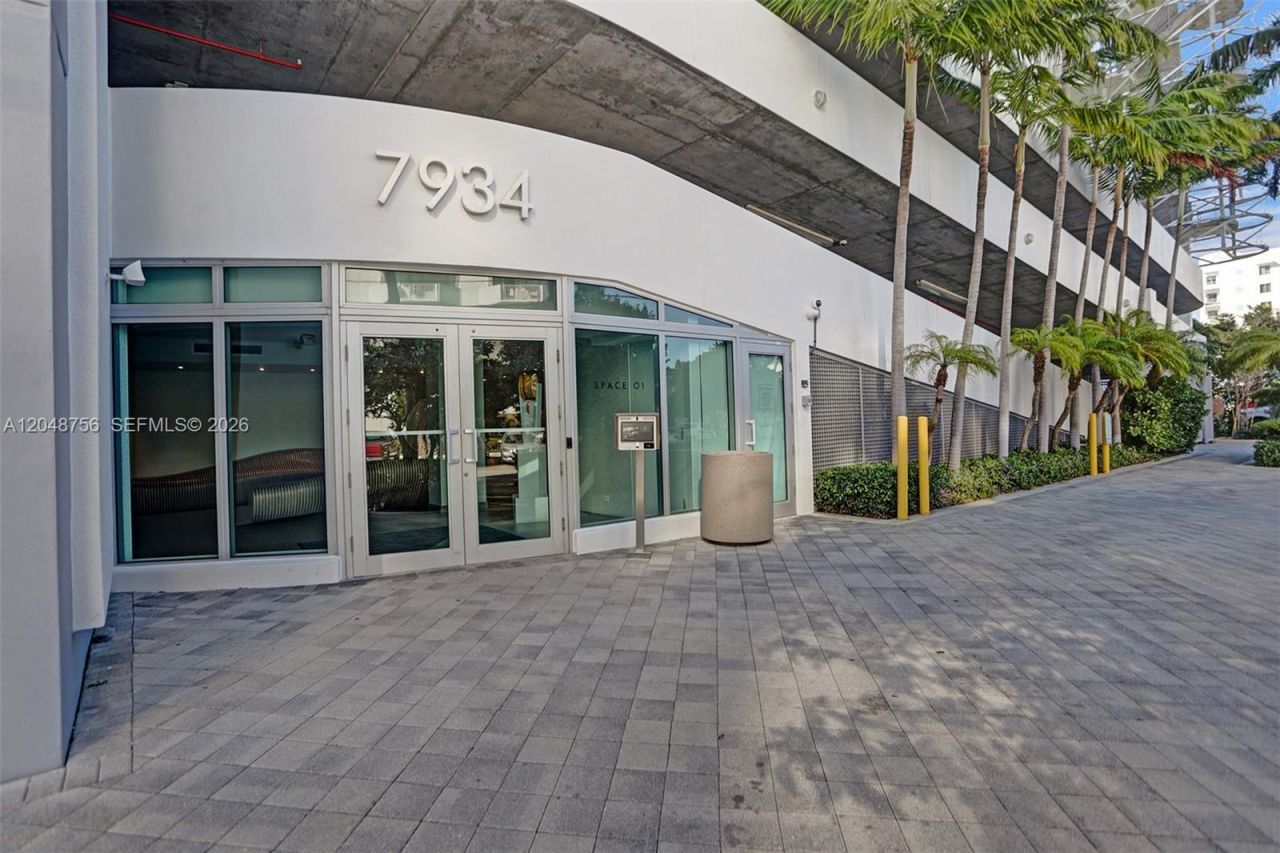 7934 West Dr, Unit 1203, North Bay Village, FL 33141 Photo