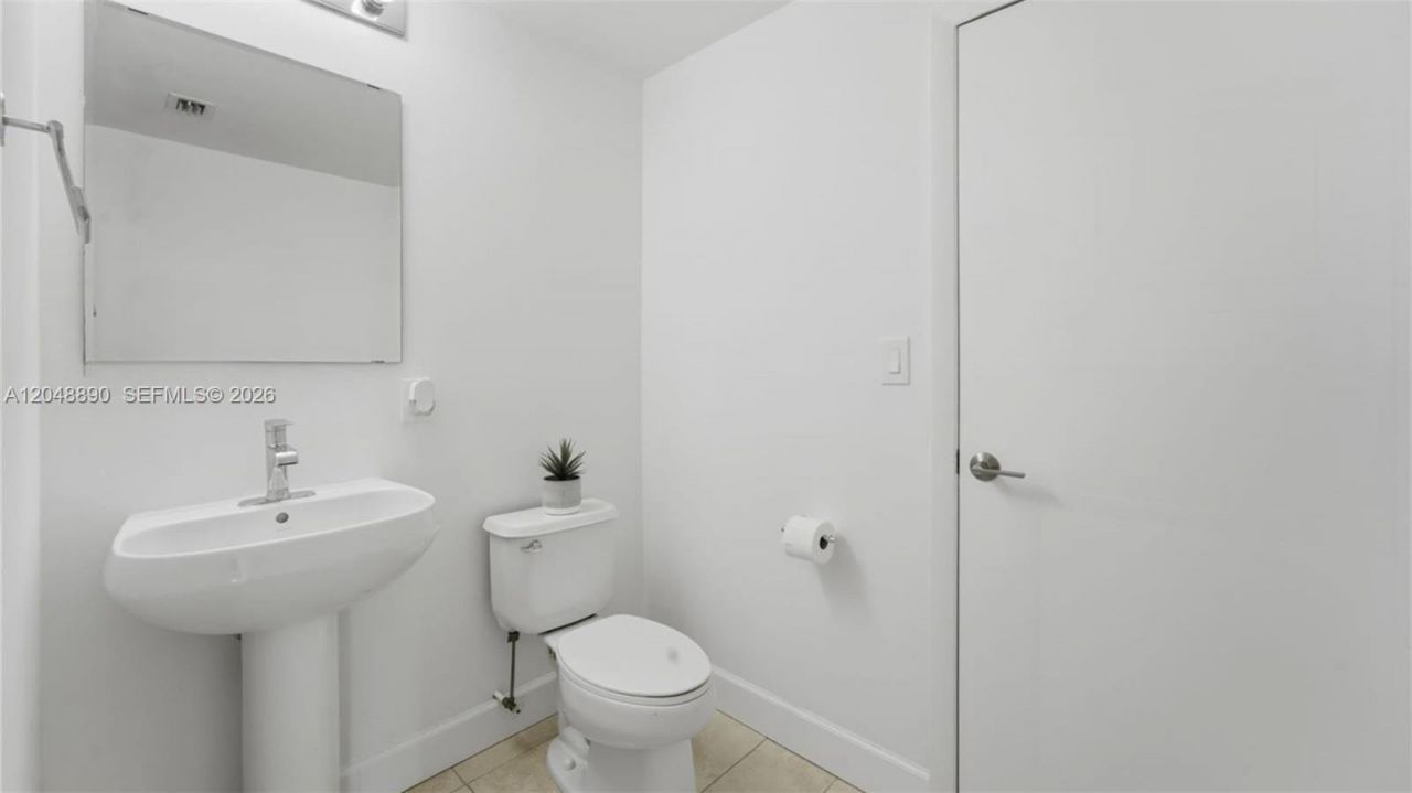 Please Call For Address, Unit 4109, Miami, FL 33132 Photo