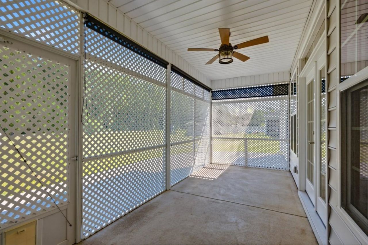 224 Vineyard Lake Circle Photo 22