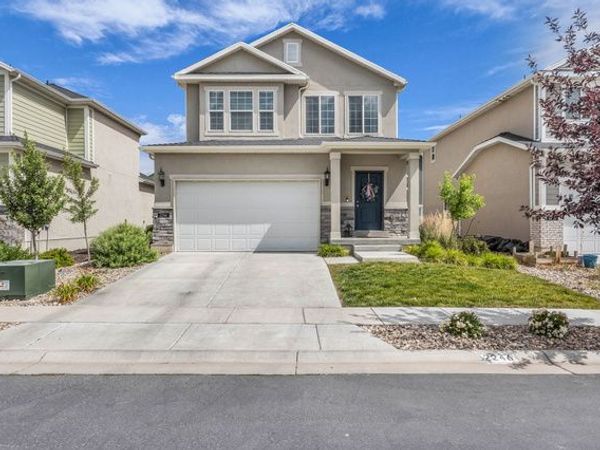 2246 W BLUEBIRD DR , West Haven, UT 84401