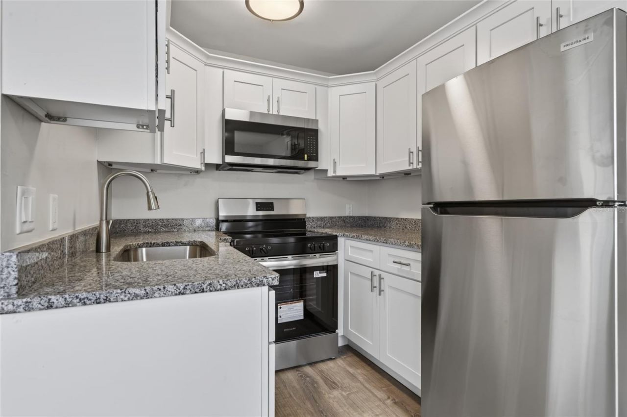 1905 24th Street S, Saint Petersburg, FL 33712 Photo