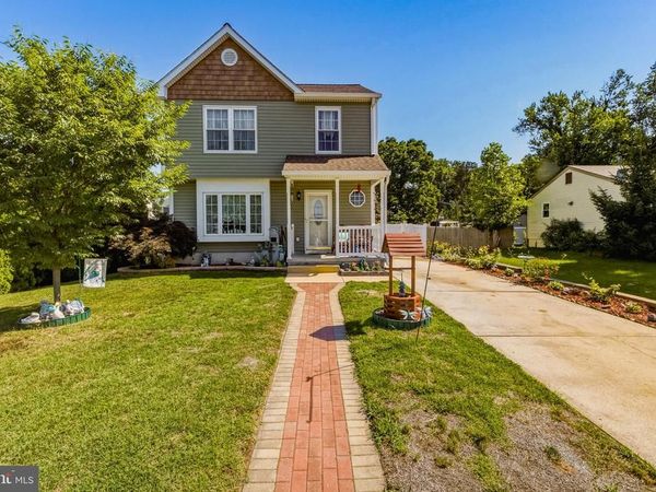 605 WOODLAWN AVENUE, NATIONAL PARK, NJ 08063