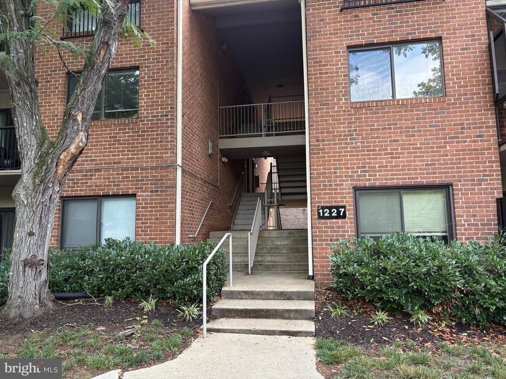 1227 C GEMINI DRIVE , ANNAPOLIS, MD 21403