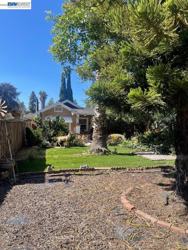 656 Juana Ave, San Leandro, CA 94577 Main Photo
