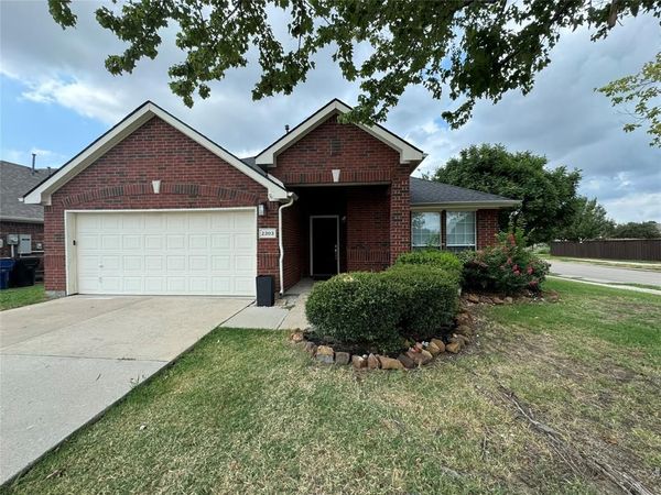 2303 Mackinac Drive, Frisco, TX 75033