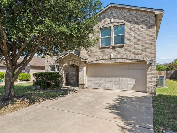3924 Estrella Court, Fort Worth, TX 76106