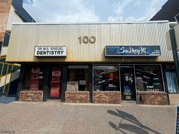100 Main St, Woodbridge, NJ 07095