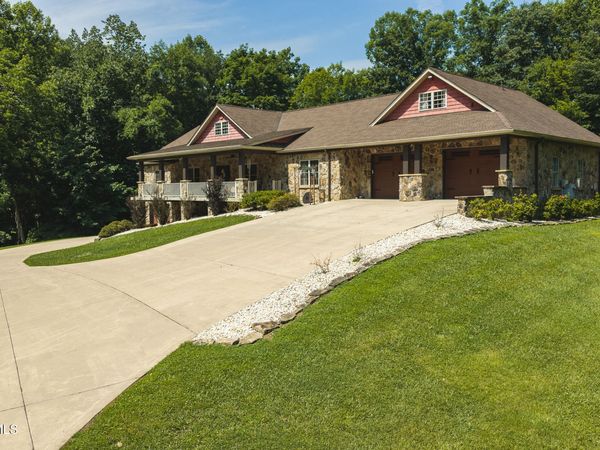 167 Tailwater Road, Bluff City, TN 37618