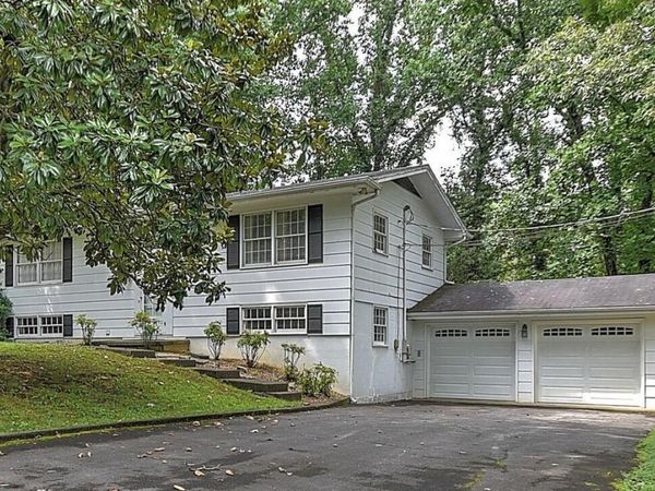 1410 Brentwood Drive, Greeneville, TN 37743