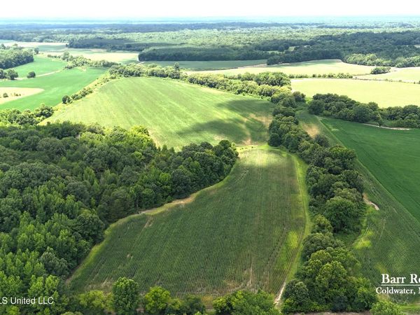 Barr Road, Coldwater, MS 38618
