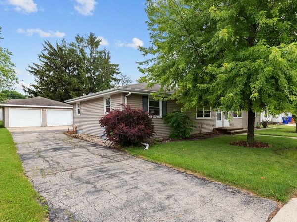 594 LINDA COURT, Kaukauna, WI 54130