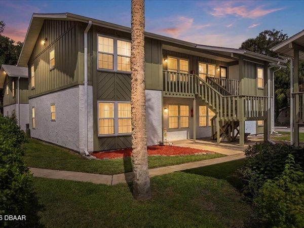 840 Center Avenue, Unit 73, Holly Hill, FL 32117