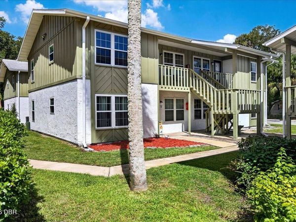 840 Center Avenue, Unit 73, Holly Hill, FL 32117