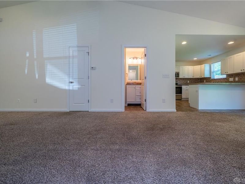 92 Locust Drive, Springboro, OH 45066 Photo 5