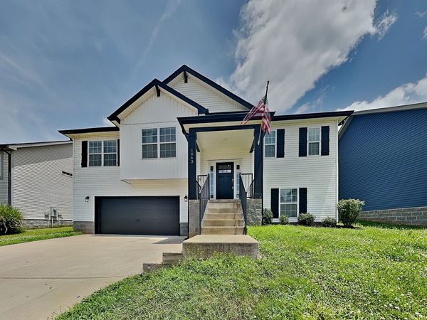 1063 Spicer Dr, Clarksville, TN 37042