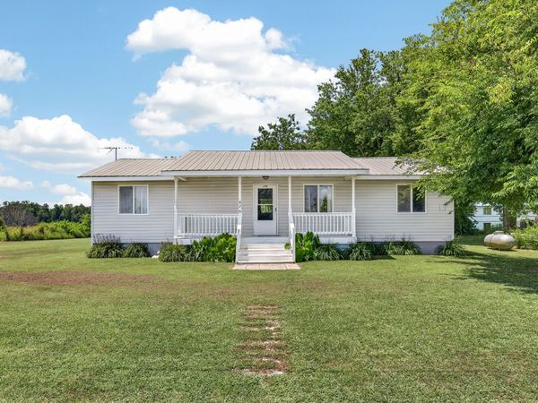 670 Howell Hill Rd , Flintville, TN 37335