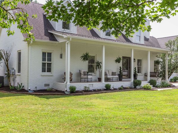 1181 Allen Rd, Murfreesboro, TN 37129