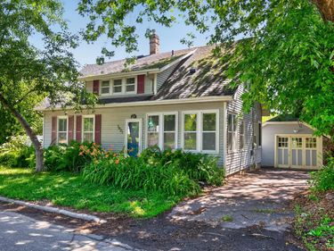 1921 Broadway Street N, Stillwater, MN 55082