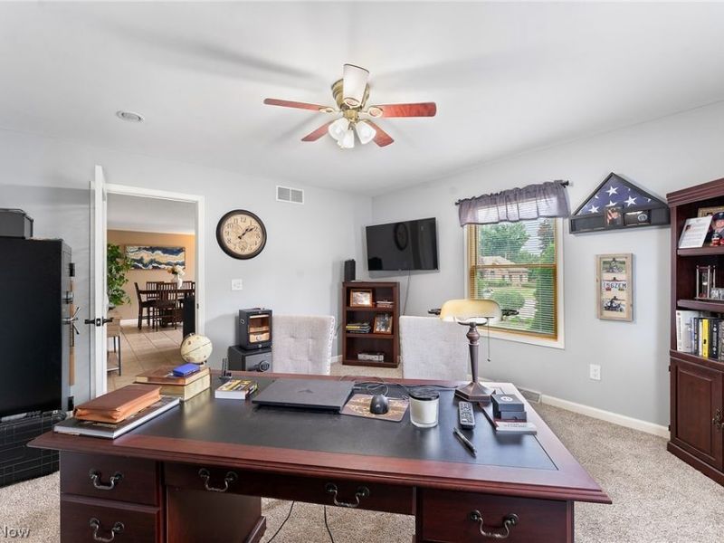 224 Misty Woods Court, Struthers, OH 44471 Photo 5