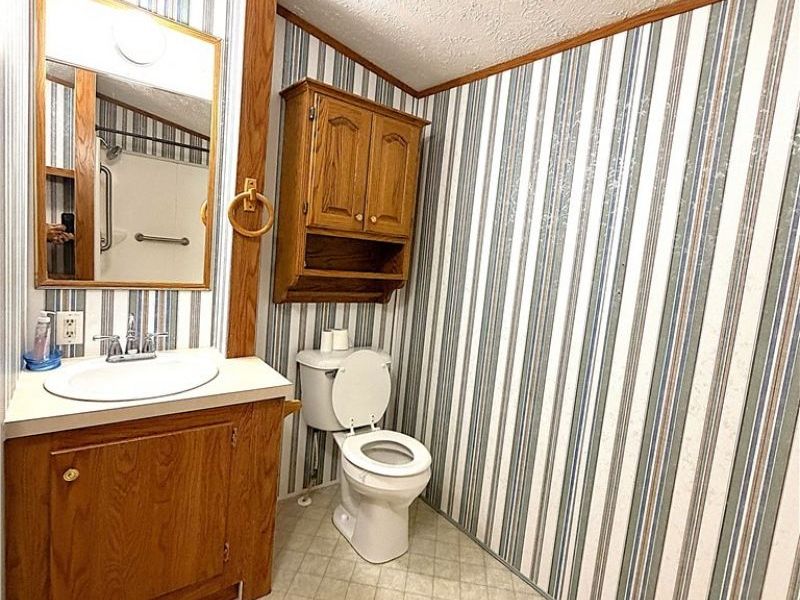 701 N Main Street, Unit 24, Wellington, OH 44090 Photo 12