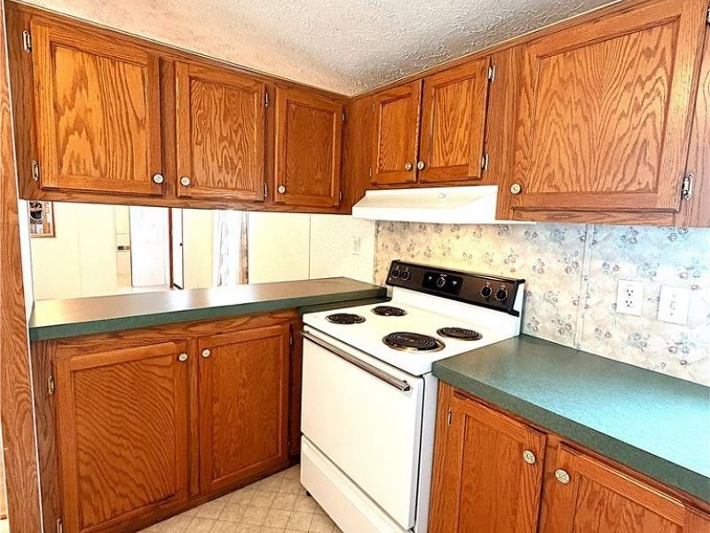 701 N Main Street, Unit 24, Wellington, OH 44090 Photo 6