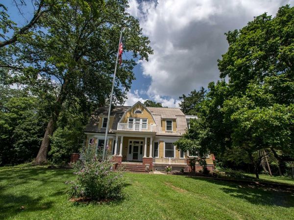 1716 Old Wheatland Road, Vincennes, IN 47591