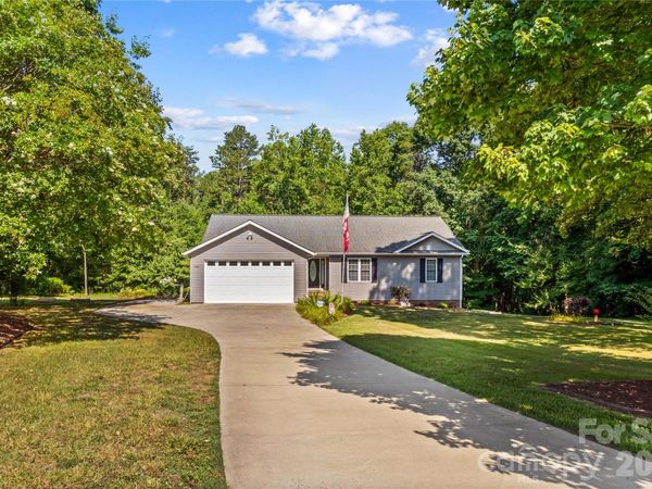 104 Parkers Grove Lane , Statesville, NC 28677