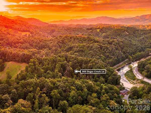 000 Sugar Creek Lane , Green Mountain, NC 28740