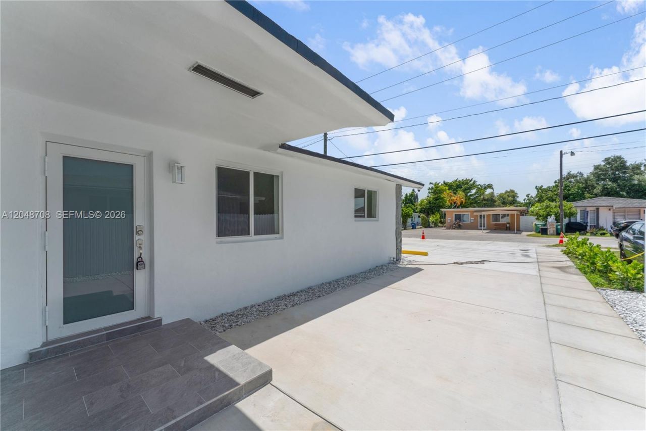3515-3517 SW 91st Ave, Miami, FL 33165 Photo