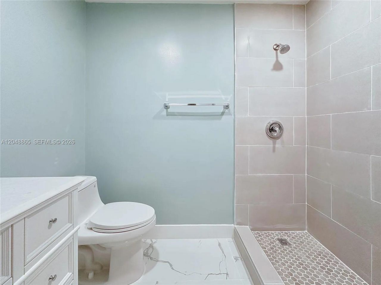 10014 Hammocks Blvd , Unit 201-4, Miami, FL 33196 Photo