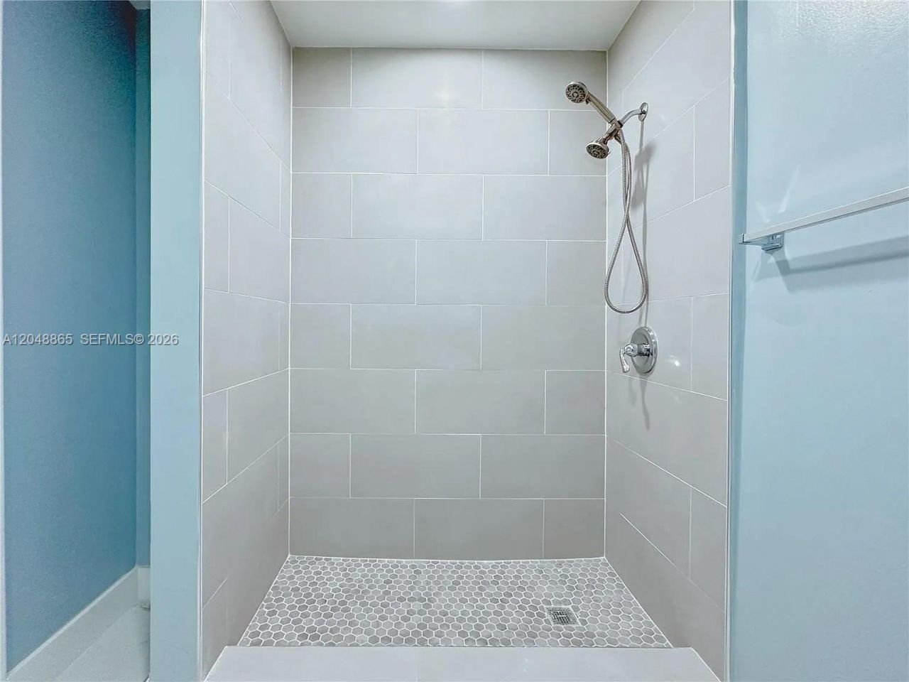 10014 Hammocks Blvd , Unit 201-4, Miami, FL 33196 Photo